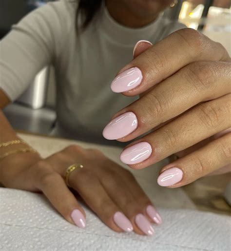 30 Best Pink Almond Nail Designs Ideas - Trendy Canva