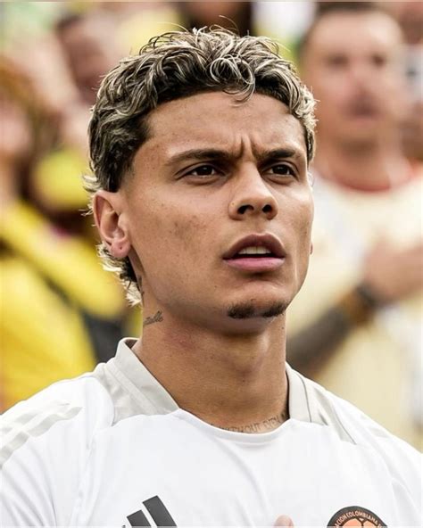 Future fashion will see more variations of the men faded hair cut 24