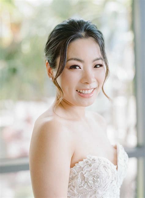 Brides are obsessed with these wedding hairstyles for short hair 19