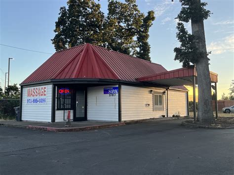 Oregon state House candidate who reported groping by masseuse sues