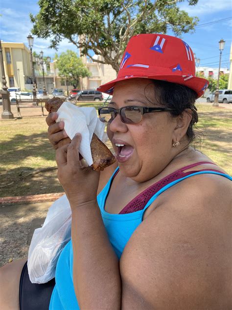 Pin by Maria Baez on Maria Baez | Hard hat, Fashion, Visor