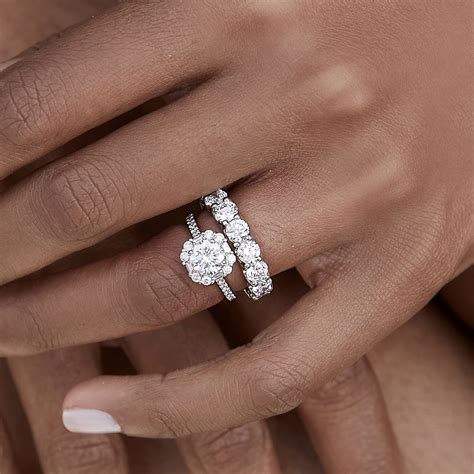 how to make diamonds sparkle at home