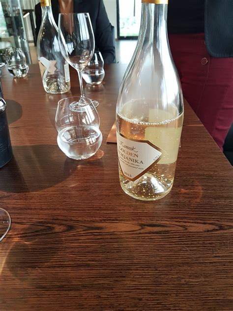 White Wine: What Happens If You Drink White Wine Everyday? Here Is What