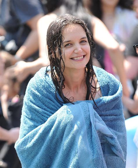 Katie Holmes Films "Mania Days" in Washington Square Park (May 21, 2013