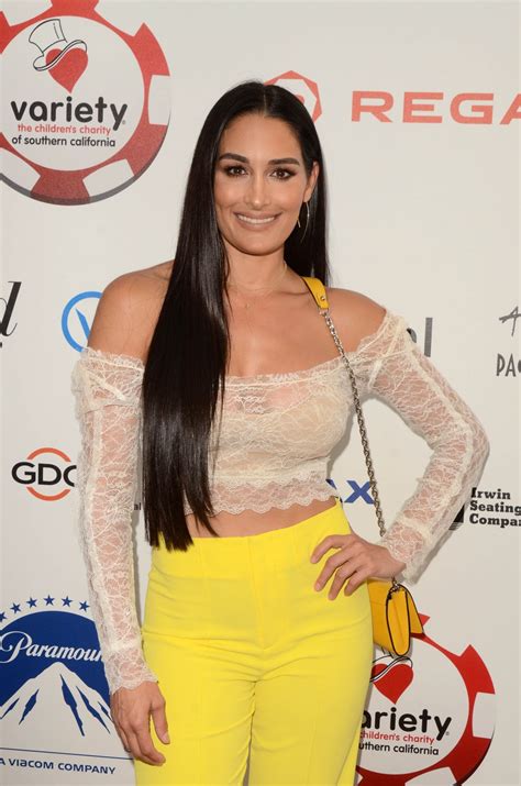 Nikki Bella / Renders Backgrounds LogoS: Nikki Bella / Take a look at