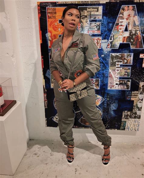 Pin by 𝔸 𝕃 𝕐 𝕊 𝕊 𝕀 𝔸 on m y f a s h i o n | Autumn fashion, Fashion