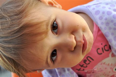 Калина // Kalina | Калина изучава камерата, от другата стран… | Flickr