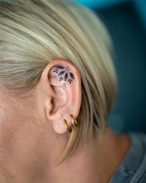 Tatuagem Feminina Na Orelha - As melhores inspirações de tatuagem na orelha feminina para você copiar