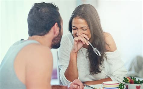 Crack Her Up: Funny Jokes to Make a Girl Smile - Hunter Games Magazine