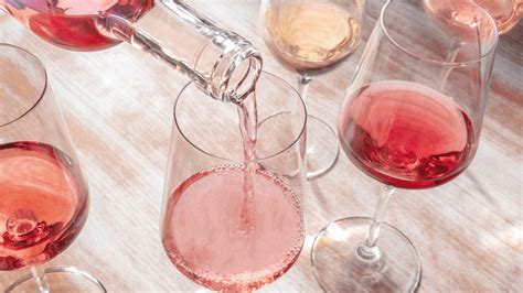 ultimate guide  rose wine  enthusiasts wine club