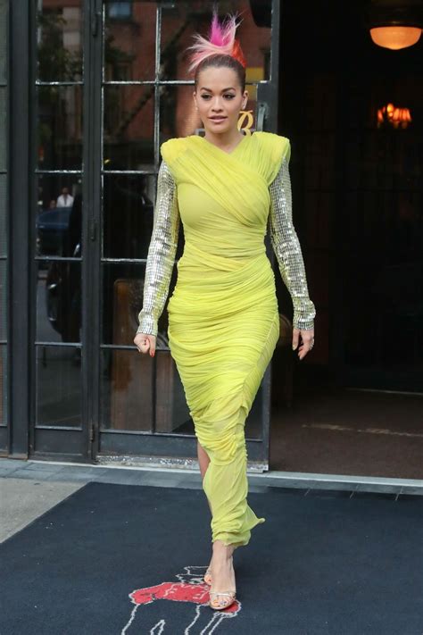 CelebMafia - Celebrity Style, Fashion, Clothes, Outfits, Photos, GIFs