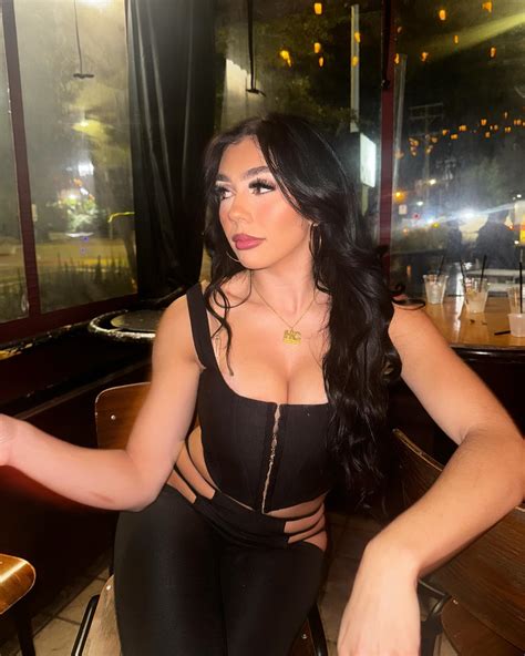 𝕮𝖆𝖗𝖔𝖑𝖎𝖓𝖆 | Bad bitches only😩 | Instagram
