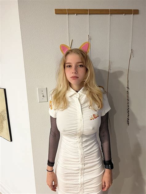 wanna suck my tits? : Stacked