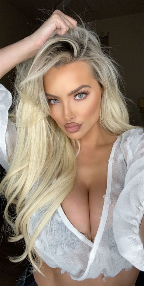 Lindsey Pelas - Social Media 12/12/2019 • CelebMafia
