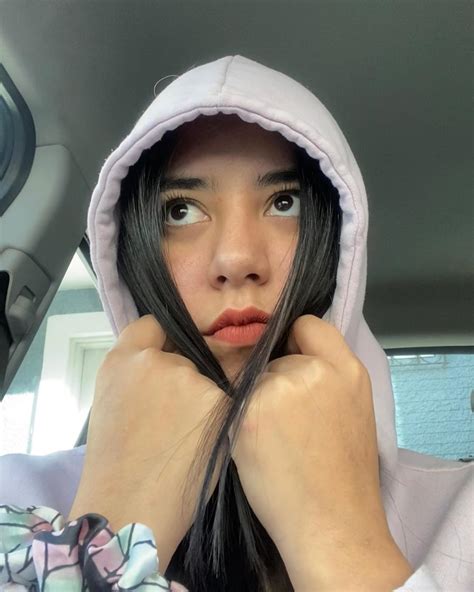 Yunuen Flores 🦆 (@yun.flores00) • Instagram photos and videos