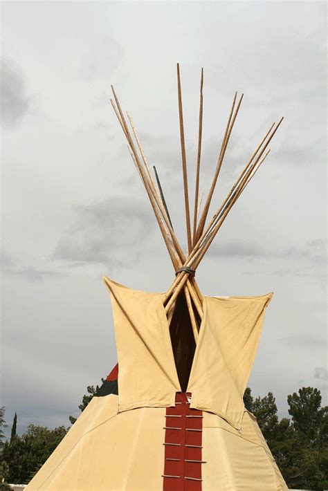 Sedona Tepee Front Top | Native Tepee for Shamanic Retreat S… | Flickr