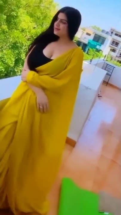 Desi Big boobs hot bhabhi // Sexy big boobs hot video - YouTube