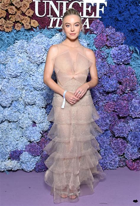 'Euphoria' star Sydney Sweeney's best red-carpet looks