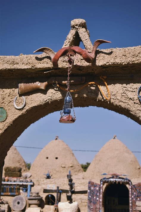 independence arch      independence arch