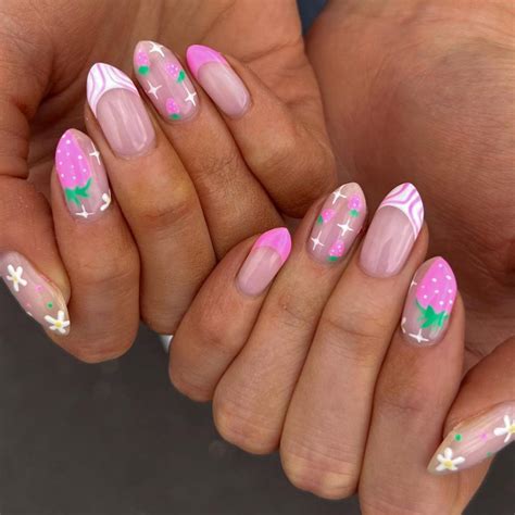 Summer Holiday Nails 2024 In India - Kira Serena