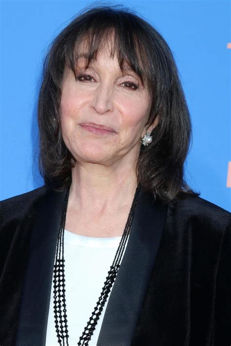 los angeles jun 10 - gina hecht en la proyección de estreno de la