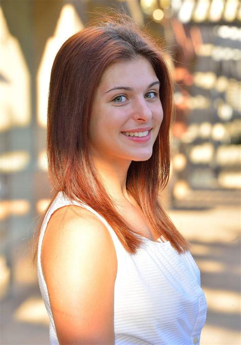 Leah Gotti Images _ Leah Gotti Height, Weight, Age, Spouse, Facts