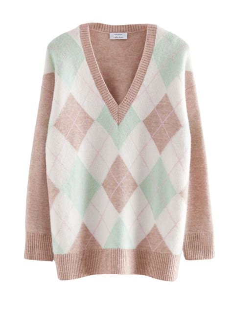 Shop this season's trending argyle sweater - Vogue Scandinavia