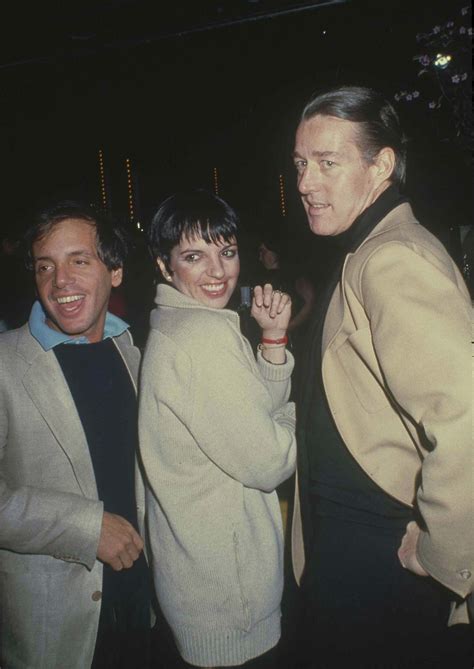 Wonderful Photos Of Famous Faces Dancing At Studio 54 - Flashbak