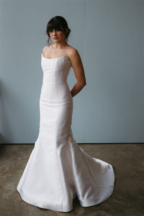 Cicada Bridal - custom wedding dresses and bridal gowns