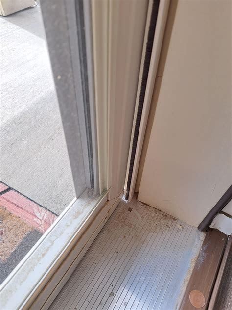 Storm door gap help : r/DIY