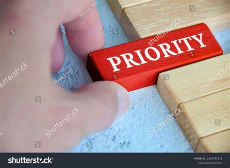 key priority images stock   objects vectors