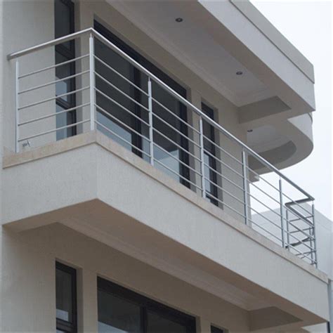 Modern Railing Design For Balcony : Modern Iron Railing Design For Balcony - Decorative balcony ...