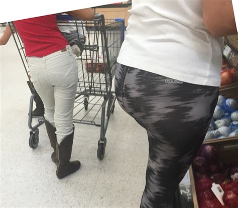 More randoms, Milf and Pawgs - Forum