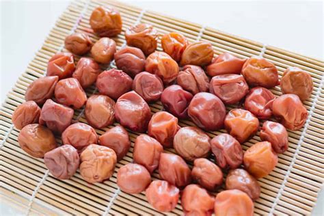 homemade umeboshi recipe pickled plum chopstick chronicles