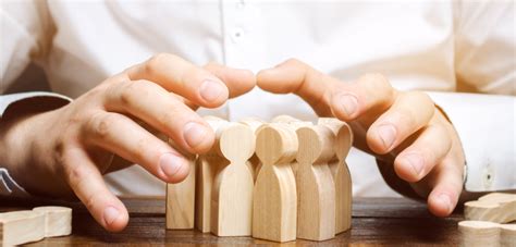 How to Calculate Customer Retention Rate [+Formula] | Sprinklr