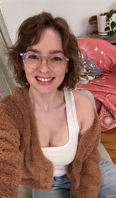 Best 9 Emily Emika @emiillyyemikaa, Age, Bio, Lifestyle, Career – Artofit