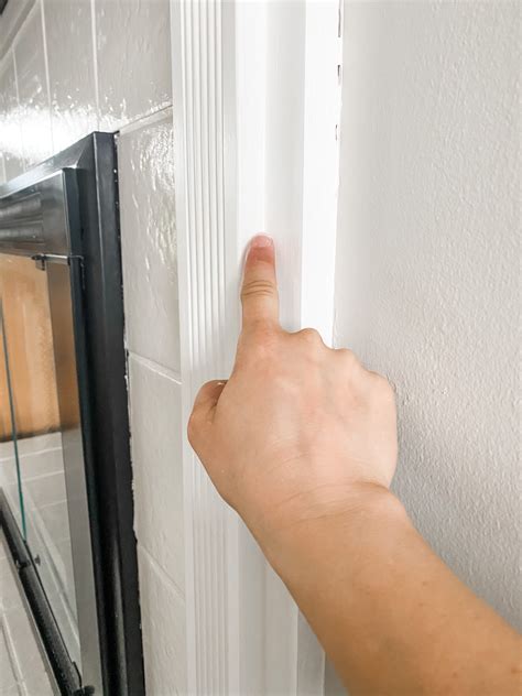 How to Caulk Like the Pros For Beginners - Come Stay Awhile by Amanda