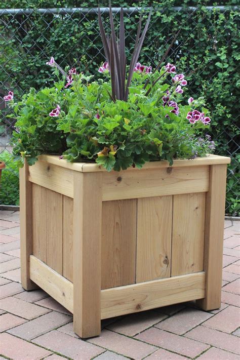 How to Build a DIY Cedar Planter Box: A Step-by-Step Guide for Plant ...