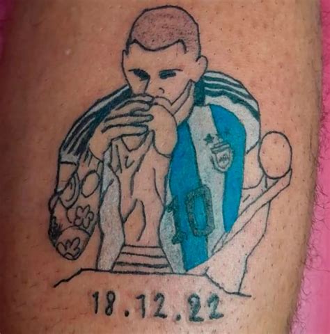 Furor por los campeones del mundo: los tatuajes más llamativos que