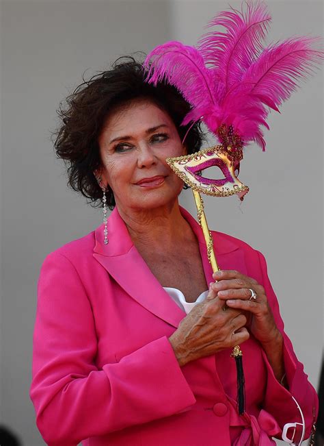 Malore per Corinne Clery durante la diretta dell''Isola dei Famosi'...