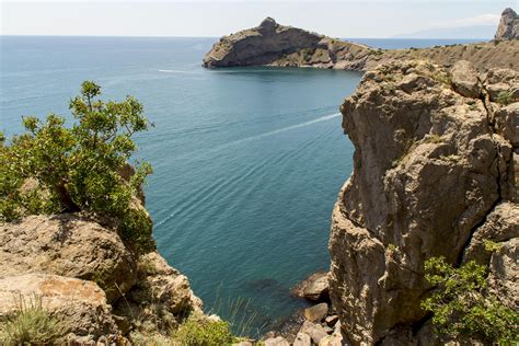 Crimea Beach Landscape Nature Rocks Beaches And Beautiful Turquoise