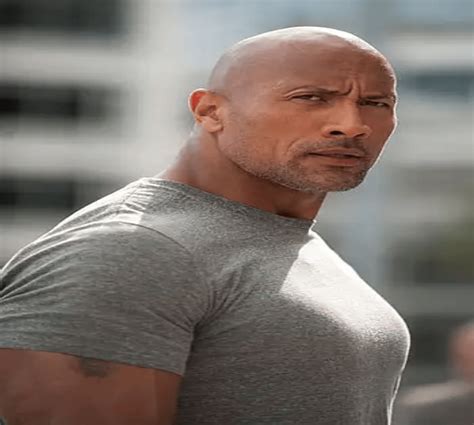 Dwayne Johnson Biography, Early Life, Net Worth, Carrer and