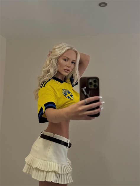 becky elizabeth (@missbeckyelizabeth) • Instagram photos and videos