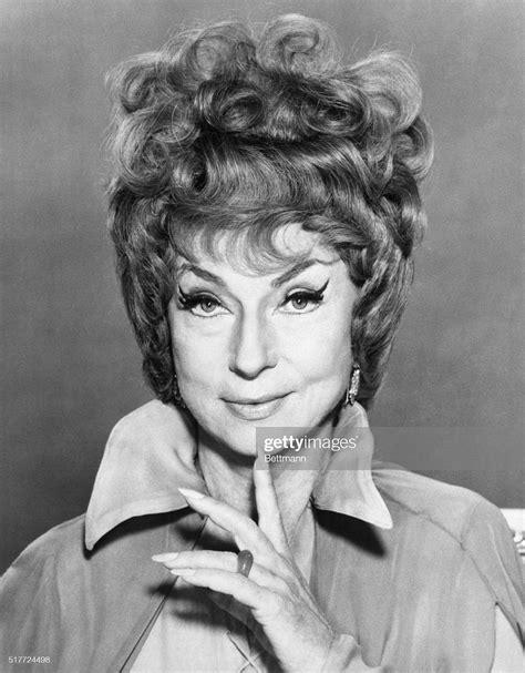 Agnes Moorehead as Endora, the mother of the main character on