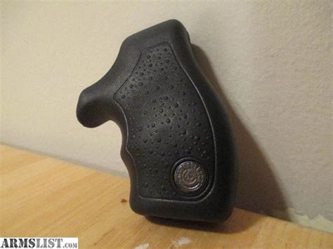 ARMSLIST - For Sale: Taurus 85 grips