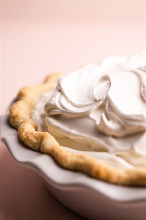 5 Simple Tricks To Turn Ordinary Meringue Into Pie Perfection
