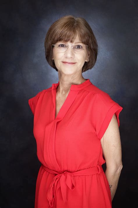 About Us | Saint Charles, MO | Lake St. Charles Retirement