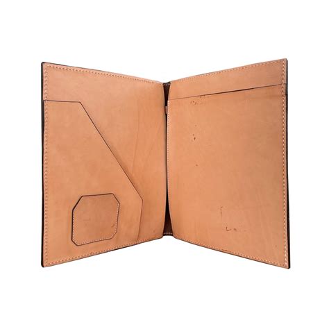 This report explains how Ken fisher manages large portfolios 11