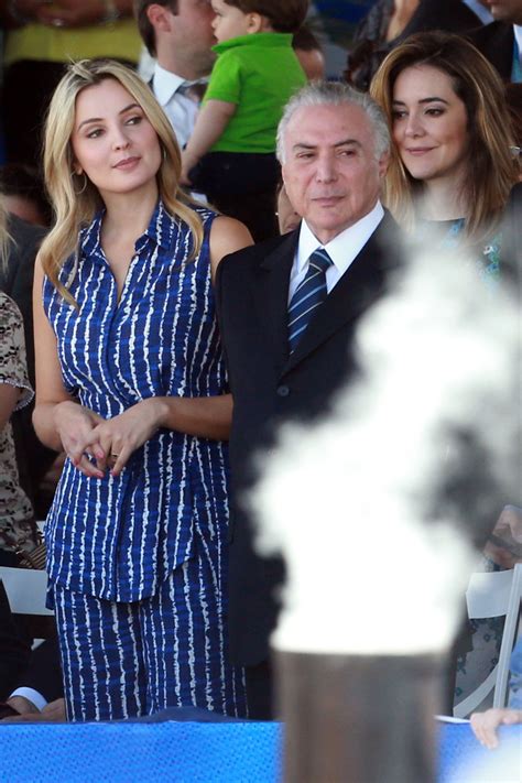 Conjunto usado por Marcela Temer custa 1 180 reais | VEJA SÃO PAULO