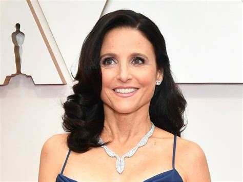 celebrity net worth julia louis dreyfus